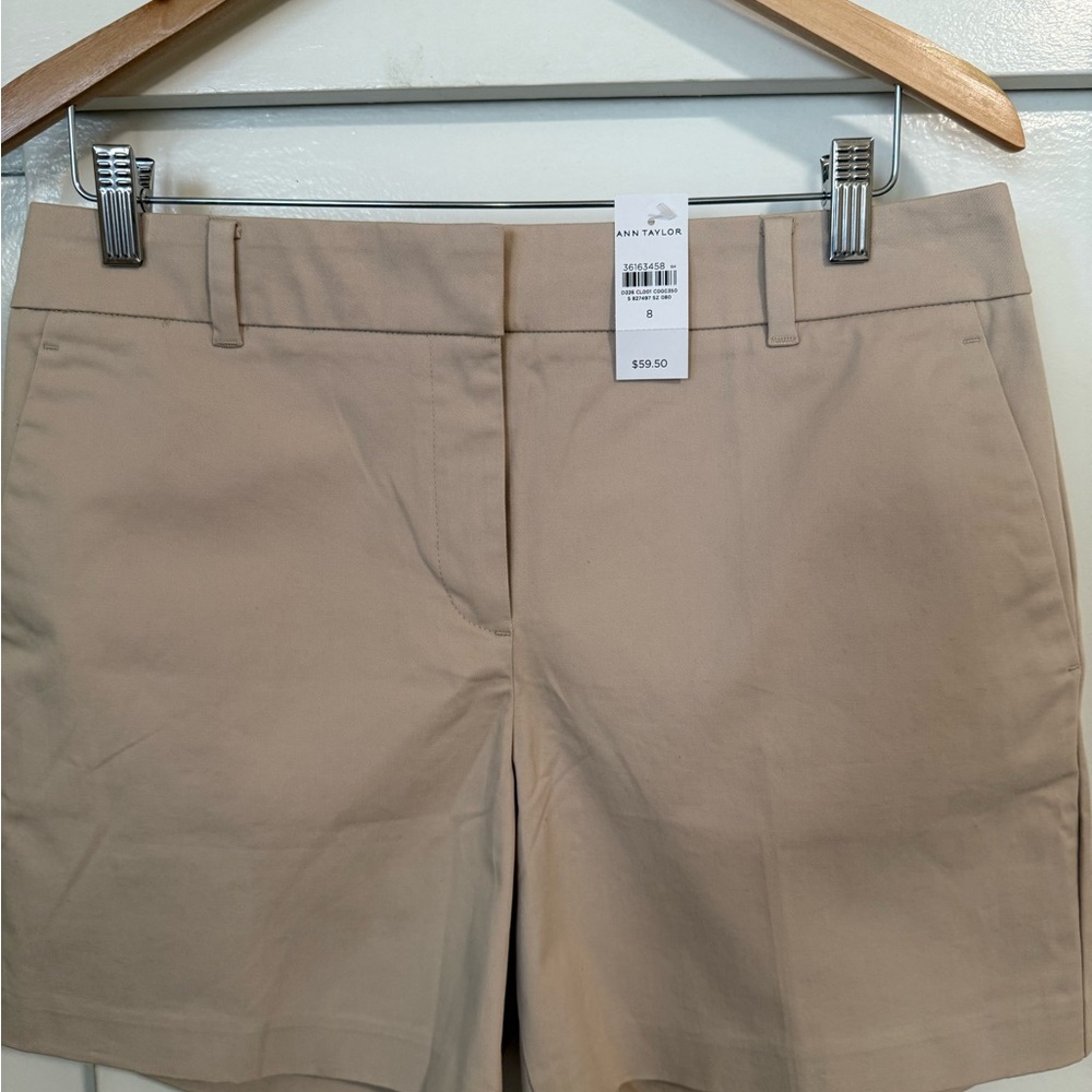 Ann Taylor Women's Beige Bermudas